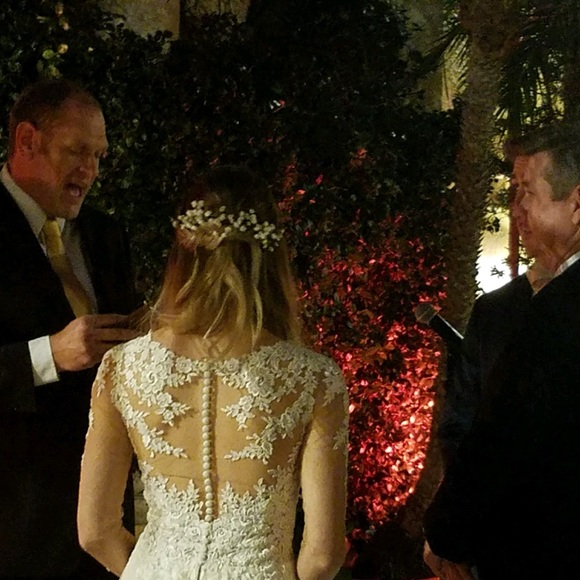 Essense of Australia Wedding Dress - Picture 11 of 11